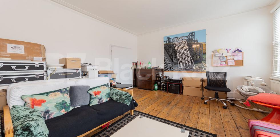 Modern Apartment Chapter Road, Willesden Green